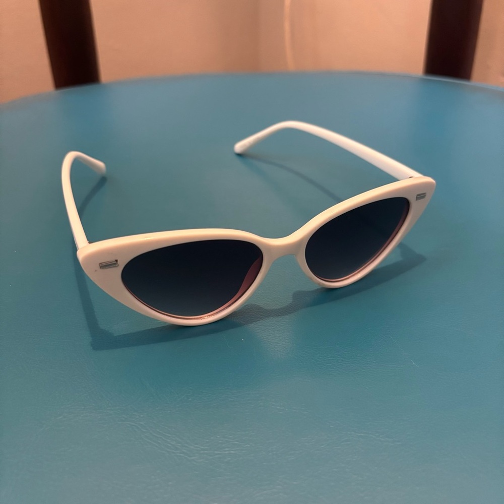 Free people Olympic Cat-Eye Sunglasses